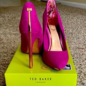 Ted Baker pumps